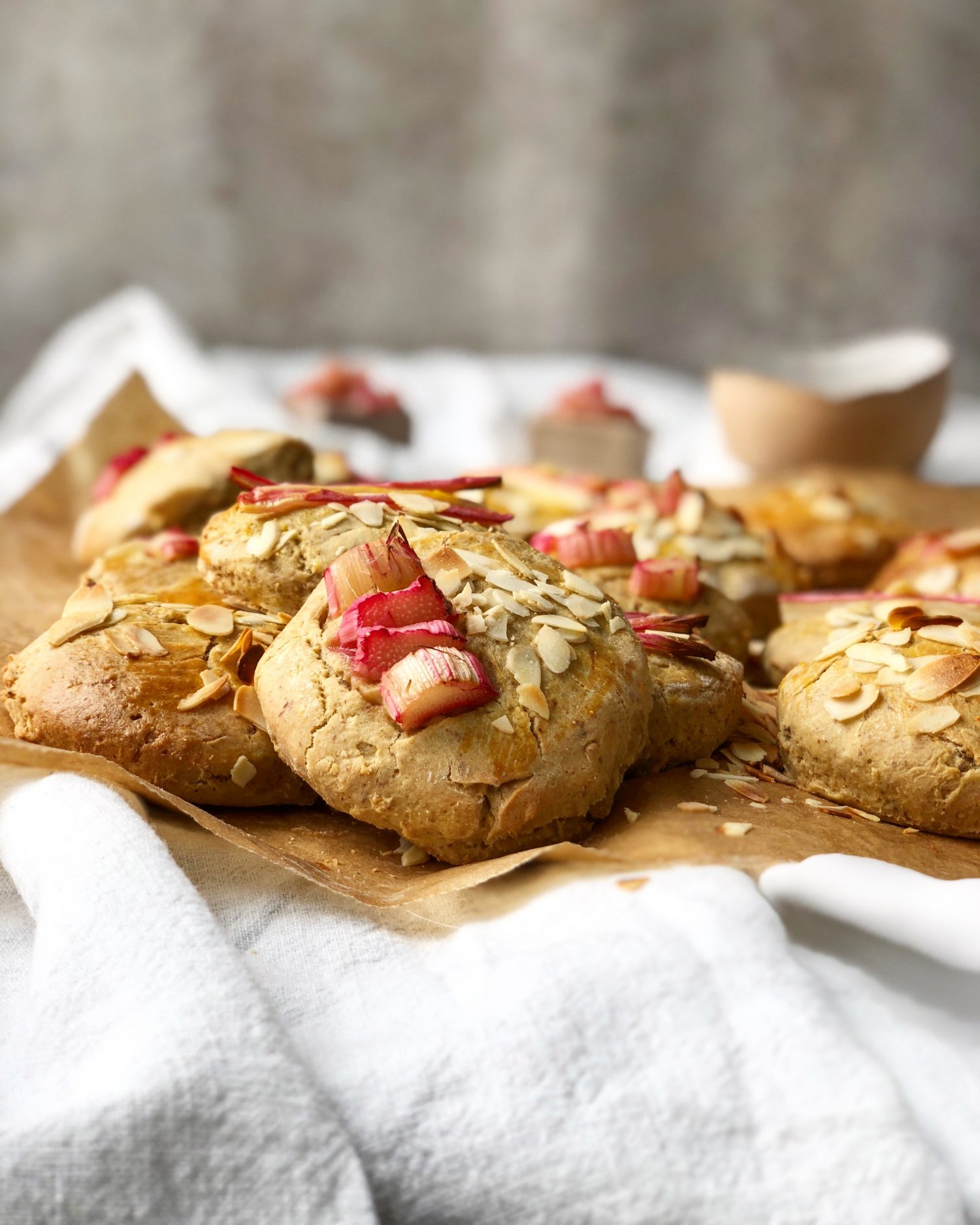 Rhabarber Oster-Scones